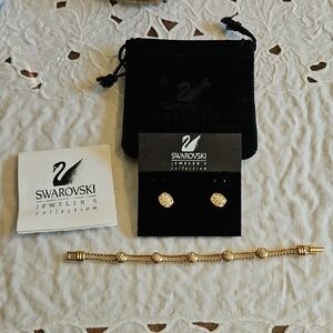 Swarovski Gold Crystal Bracelet and Stud Earrings Set